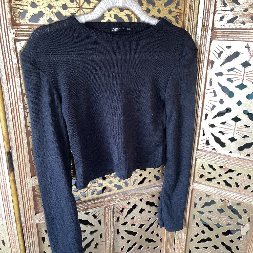 ZARA Black Long Sleeve Lightweight Knit Top
